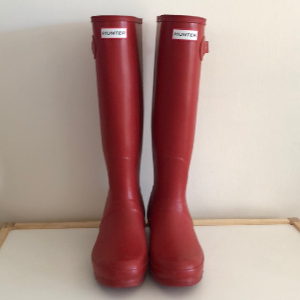 Hunter Boots / Matte Red size women’s 8
